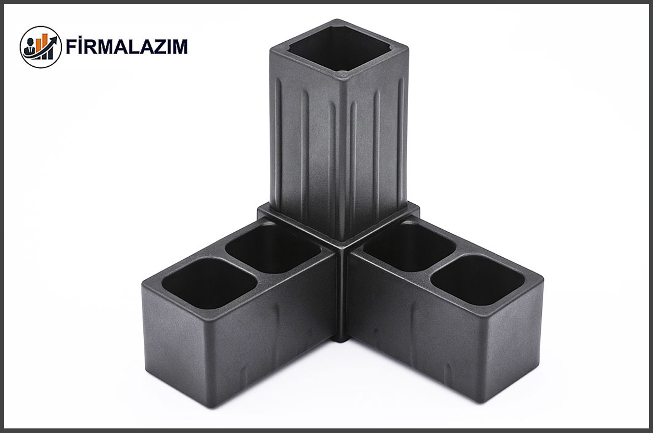 Alüminyum Sergi Standlarında 30x30 Kutu Profil 3 Yollu Köşe Bağlantısı Kurulumu