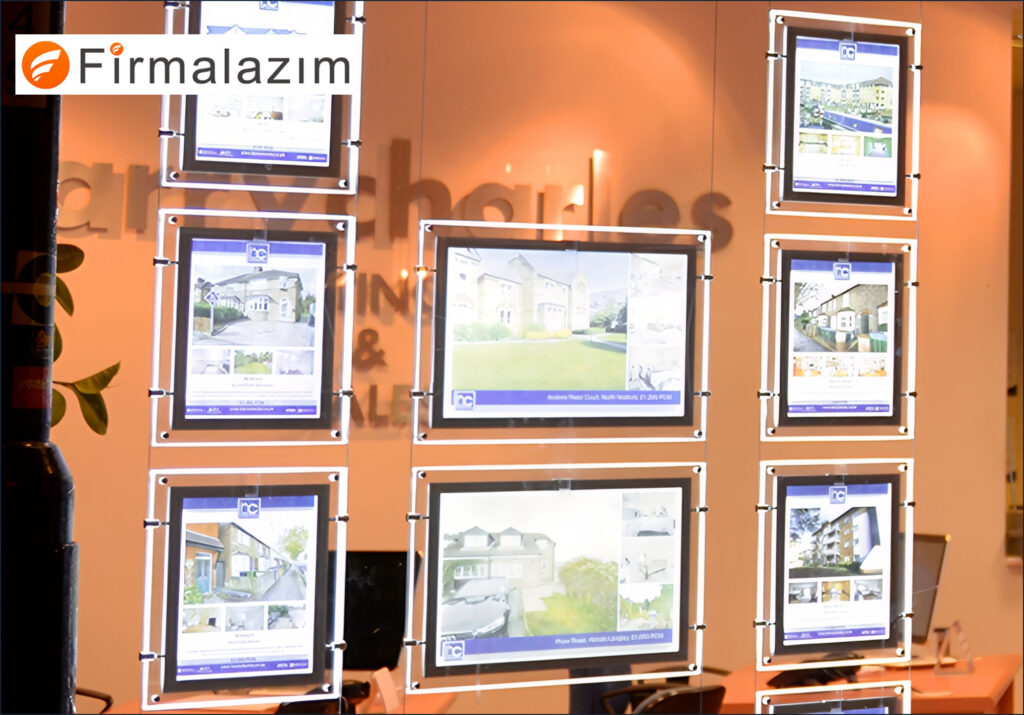 Cam-Önü-LED-Aydınlatmalı-Reklam-Panosu